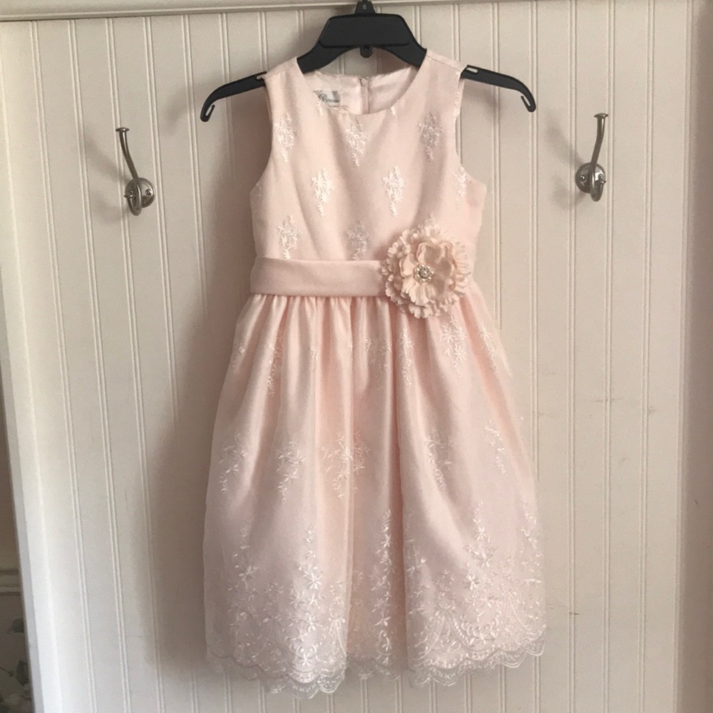 Beautiful Peach & Cream sleeveless formal dress, 8
